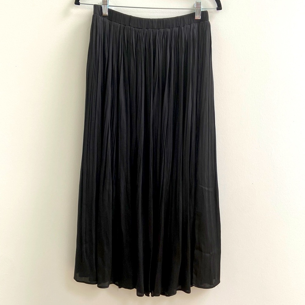 NWT JOY JOY Release Pleat Skirt